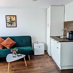 Honey I'm * Veliko Tărnovo