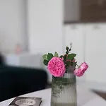 Honey I'm Lägenhet *