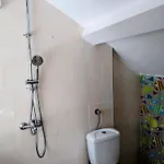 Honey I'm * Veliko Tărnovo