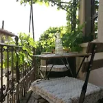 Honey I'm Veliko Tărnovo