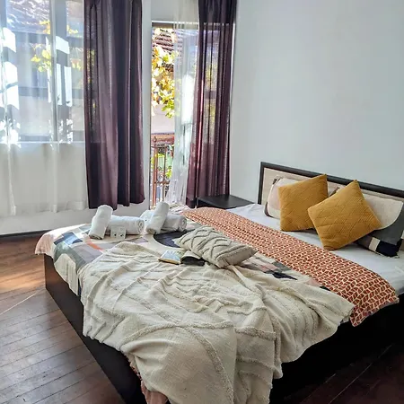 Διαμέρισμα Honey I'm Βελίκο Τίρνοβο